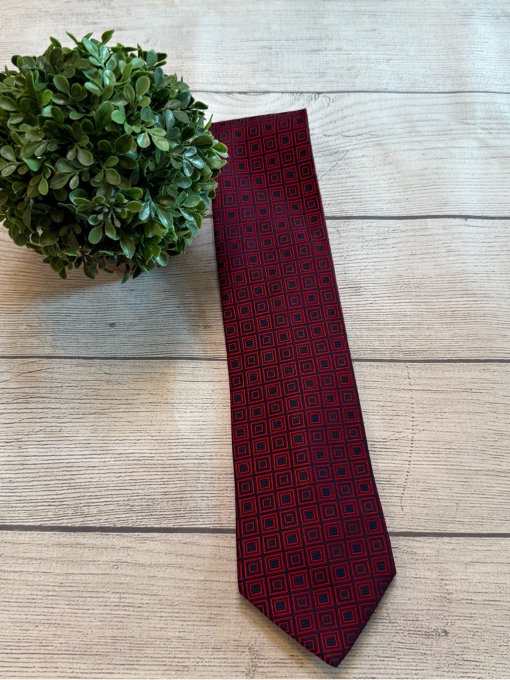 Tommy Hilfiger Burgundy Geometric Silk Tie